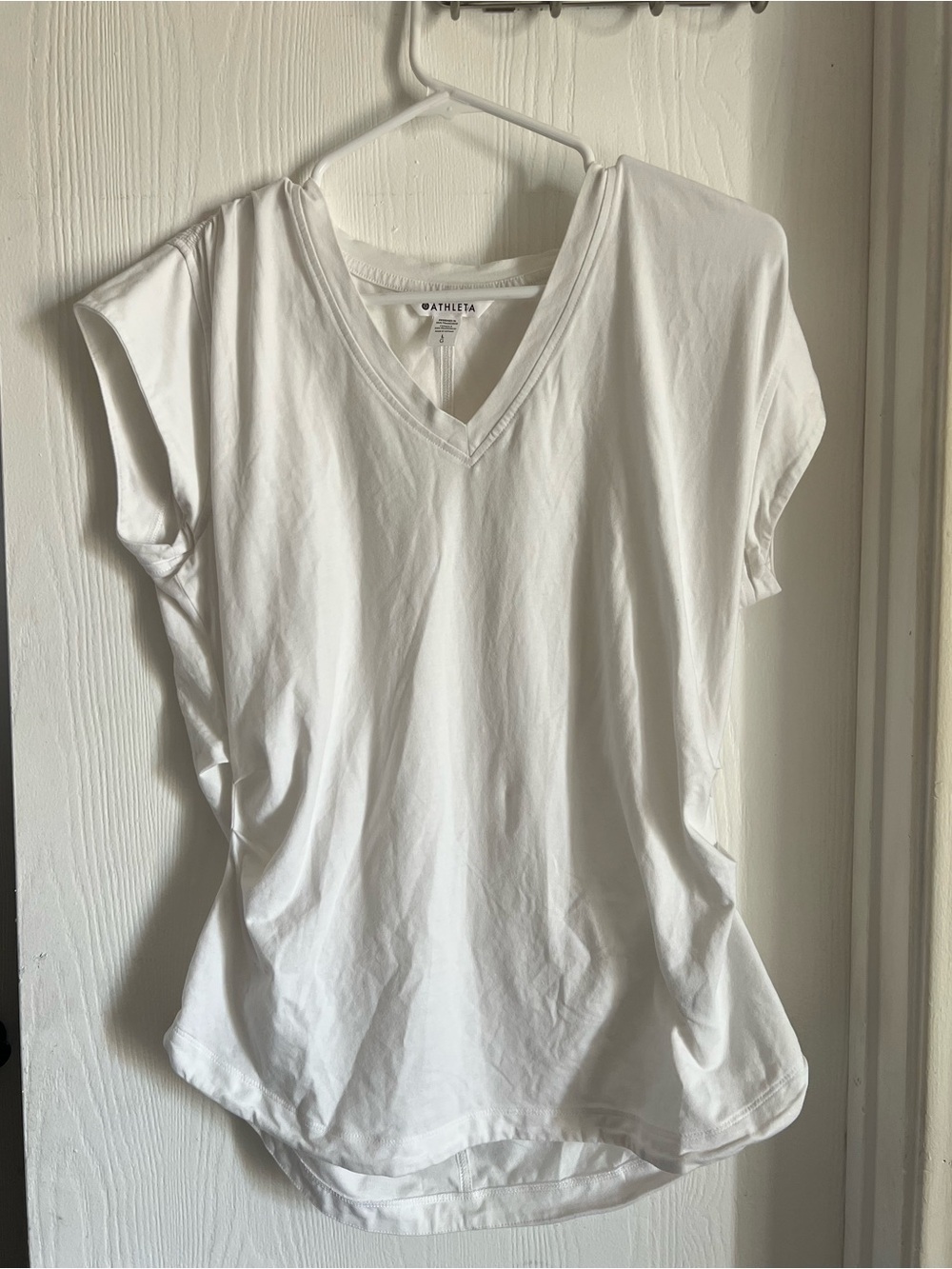 Athleta Outbound V-Neck Tee White Size L Cotton Minimalist Lightweight Neutral